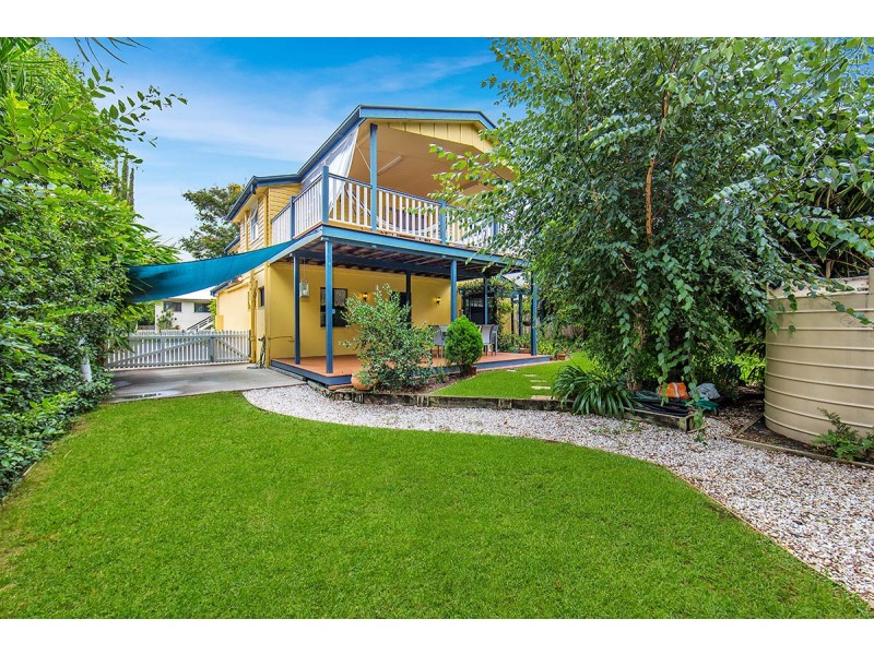 11 Watson Street, Clontarf QLD 4019