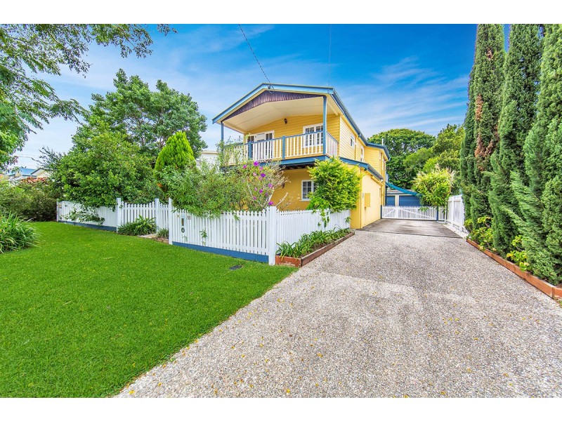 11 Watson Street, Clontarf QLD 4019