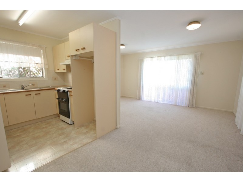 42 McCulloch Avenue, Margate QLD 4019