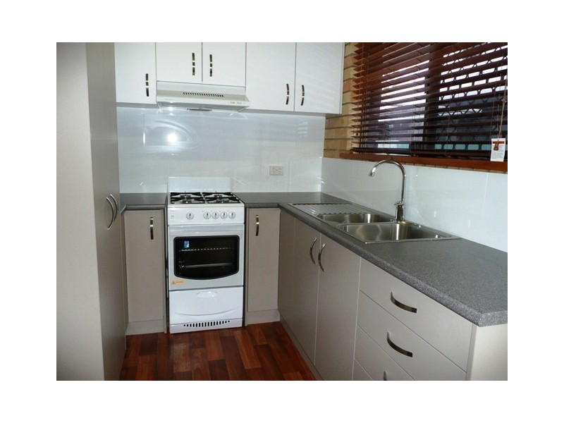 3/53  Ellen Street, Woody Point QLD 4019