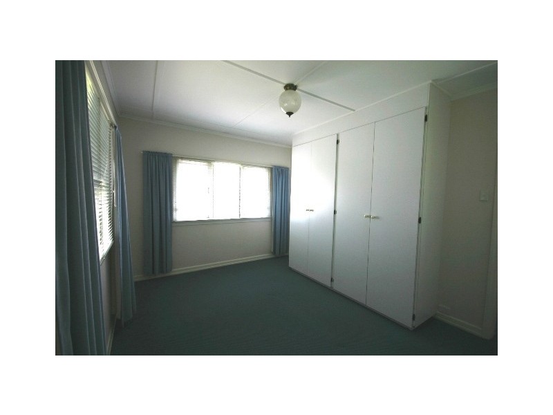 86  Maine Road, Clontarf QLD 4019