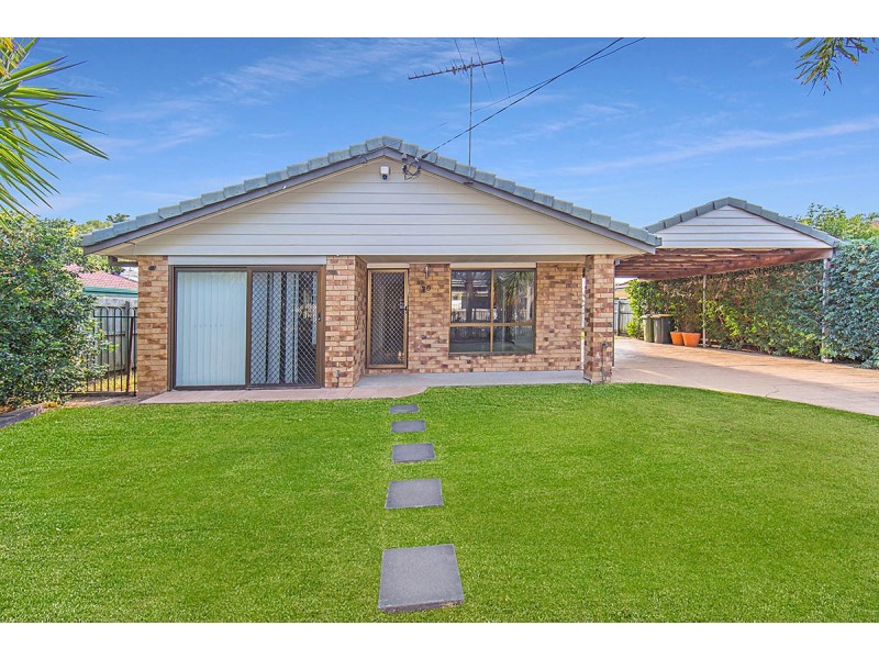 30 Watson Street, Clontarf QLD 4019