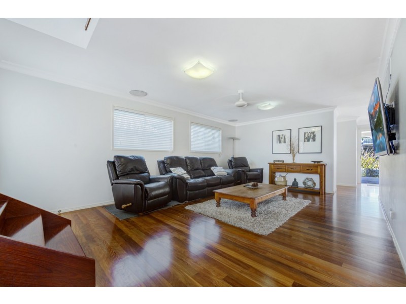 9 Cowen Street, Margate QLD 4019