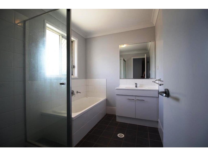 11 Kippa Street, Kippa-ring QLD 4021