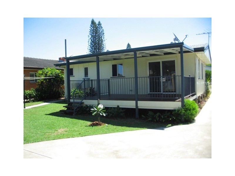 3 Savannah Street, Redcliffe QLD 4020
