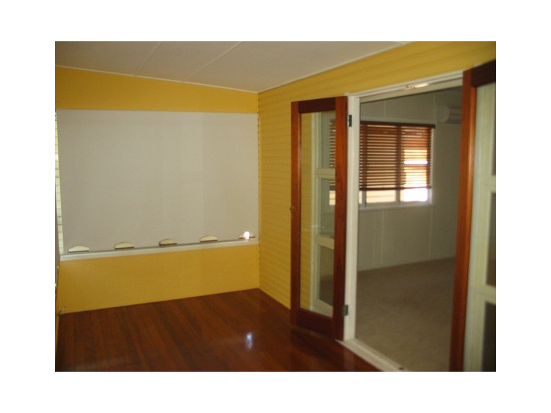 16 Herne Road, Scarborough QLD 4020