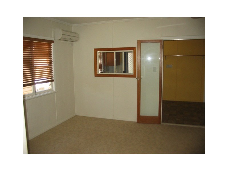 16 Herne Road, Scarborough QLD 4020