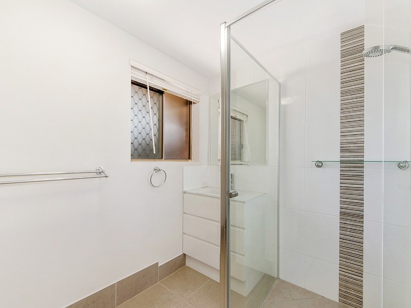 5/6 Third Avenue, Scarborough QLD 4020