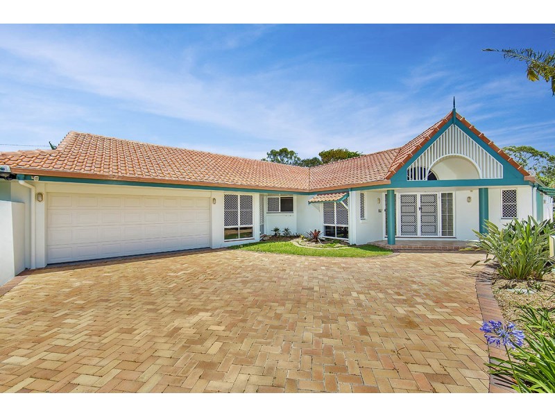 33 Valerie Street, Clontarf QLD 4019