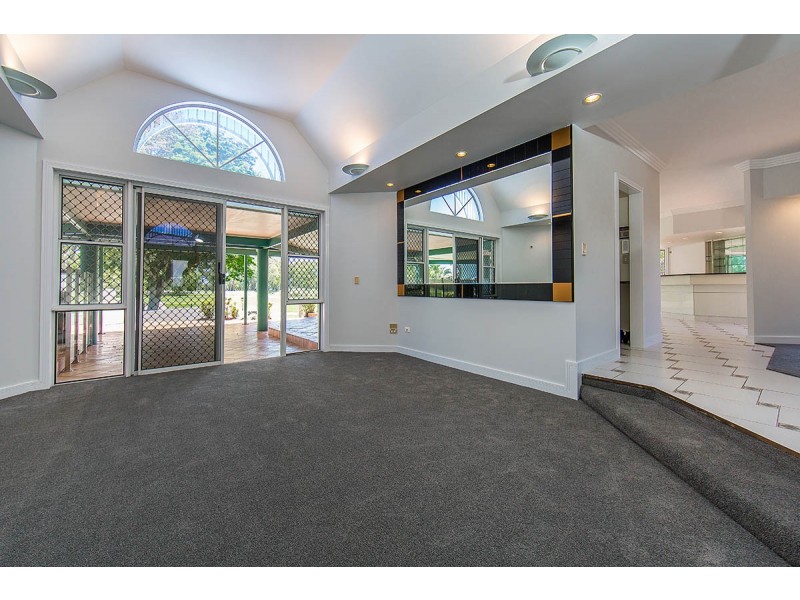 33 Valerie Street, Clontarf QLD 4019