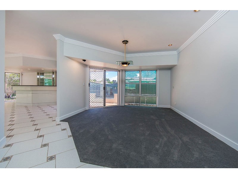 33 Valerie Street, Clontarf QLD 4019