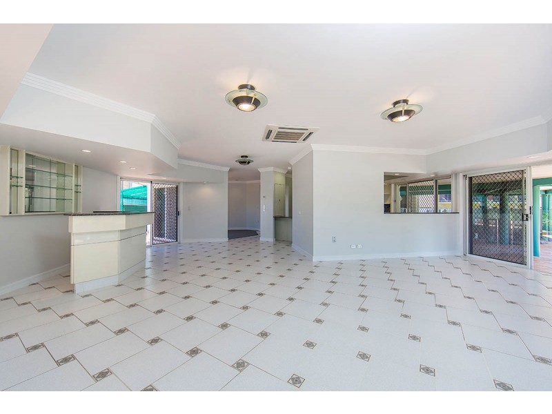 33 Valerie Street, Clontarf QLD 4019