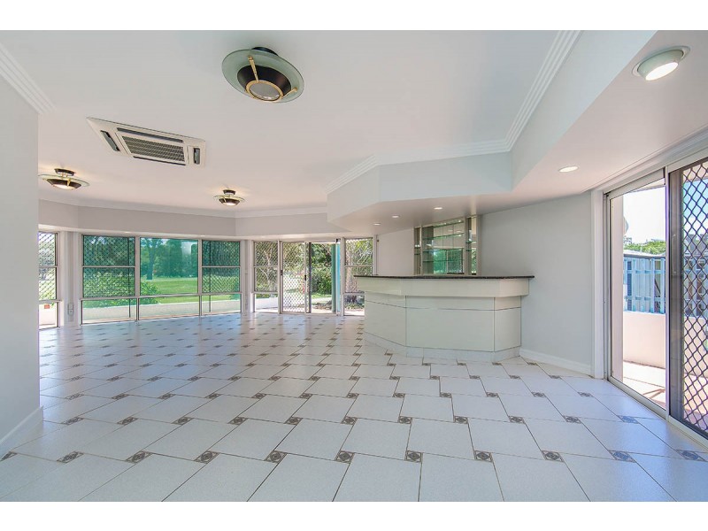 33 Valerie Street, Clontarf QLD 4019