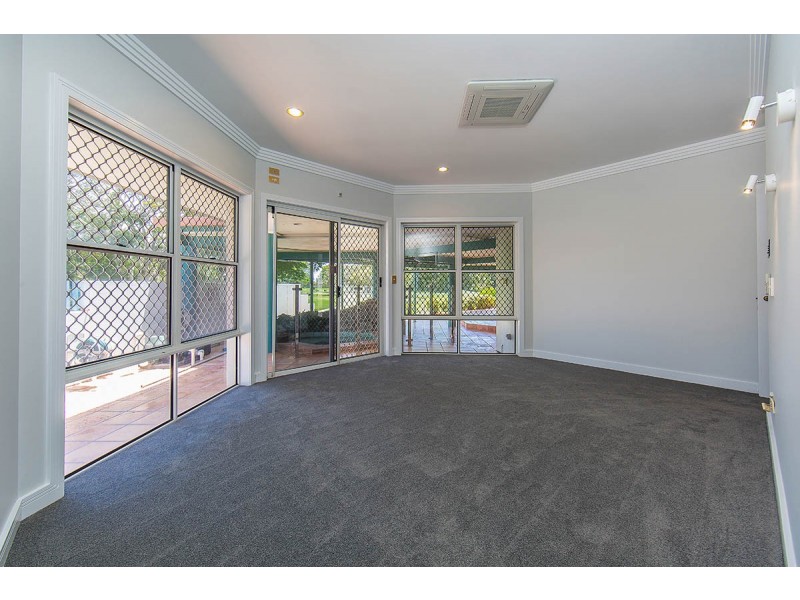 33 Valerie Street, Clontarf QLD 4019