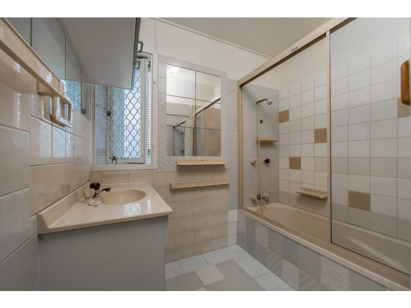 27 Ada Street, Margate QLD 4019