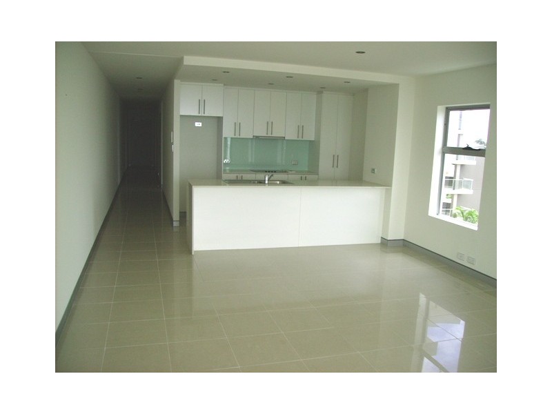 83 Marine Parade, Redcliffe QLD 4020