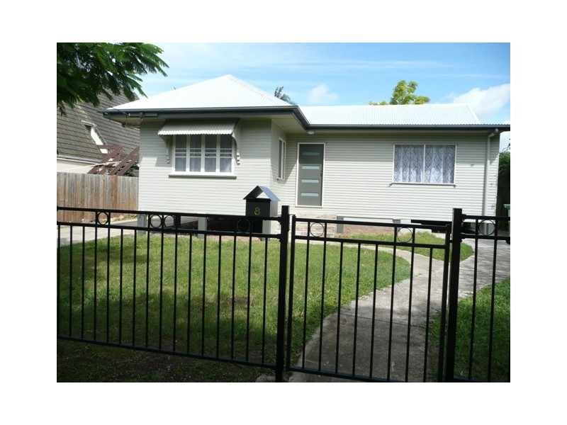 8 Beck Street, Clontarf QLD 4019