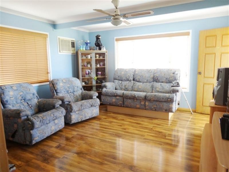 15 Somerset Drive, Deception Bay QLD 4508