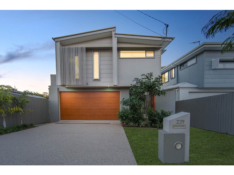 229 Scarborough Road, Scarborough QLD 4020