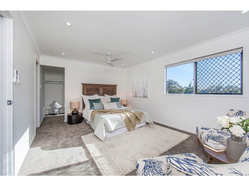 229 Scarborough Road, Scarborough QLD 4020