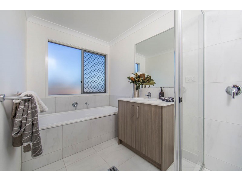 229 Scarborough Road, Scarborough QLD 4020