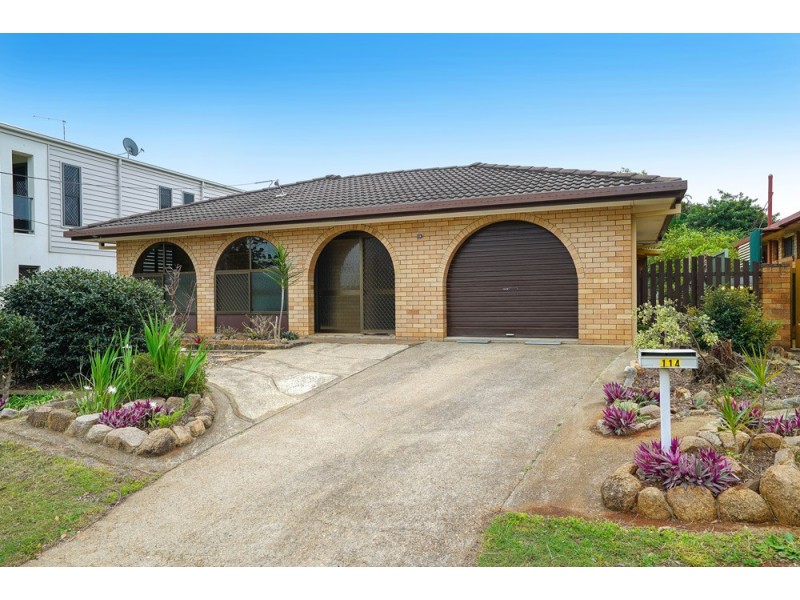 114 King Street, Woody Point QLD 4019