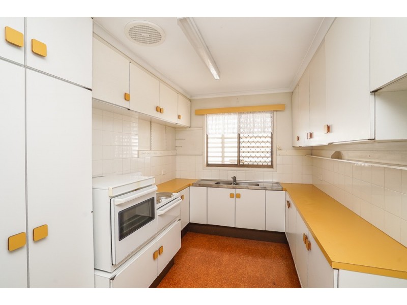 114 King Street, Woody Point QLD 4019