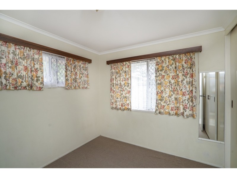 114 King Street, Woody Point QLD 4019