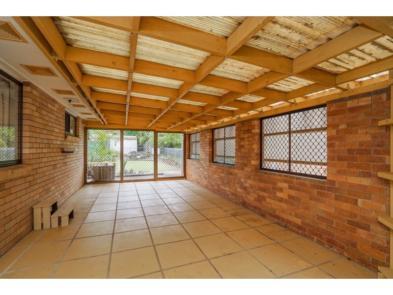 114 King Street, Woody Point QLD 4019