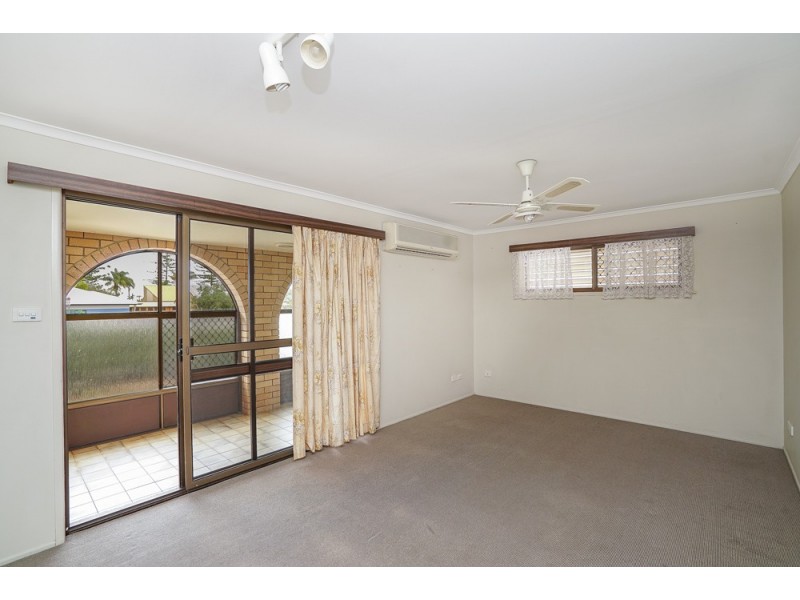 114 King Street, Woody Point QLD 4019