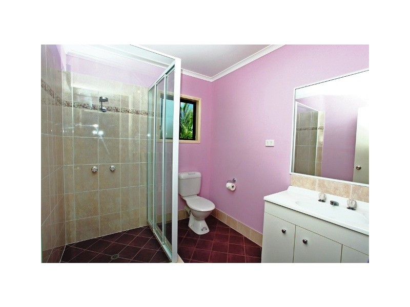 51 Griffith Road, Scarborough QLD 4020