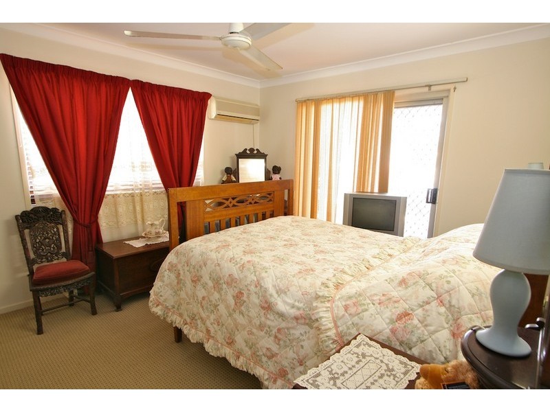 44 Plume Street, Redcliffe QLD 4020