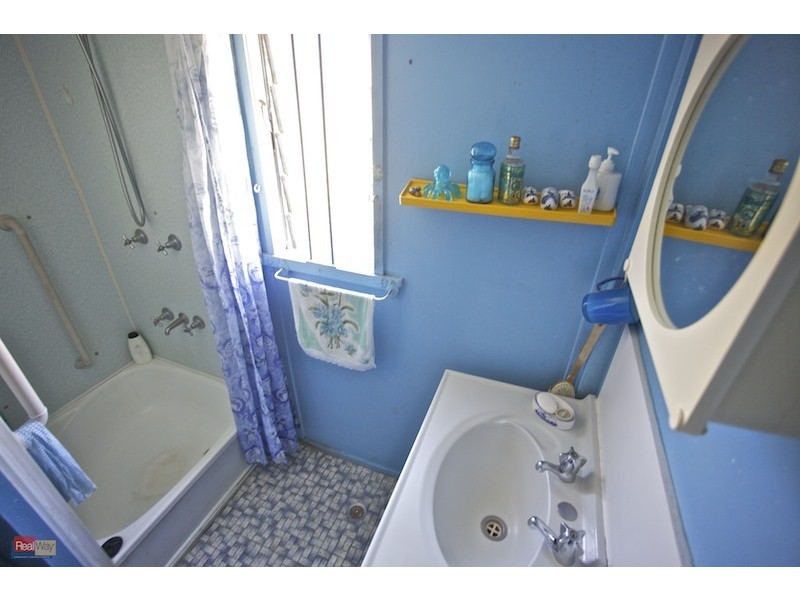 35 Caroline Street, Woody Point QLD 4019