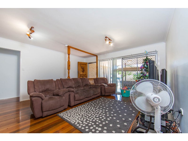 35 Hibiscus Avenue, Redcliffe QLD 4020