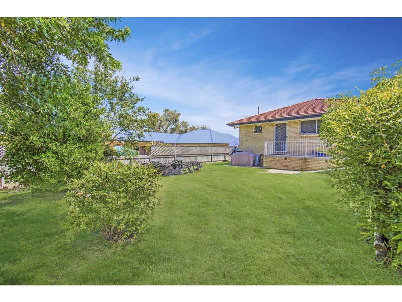 35 Hibiscus Avenue, Redcliffe QLD 4020