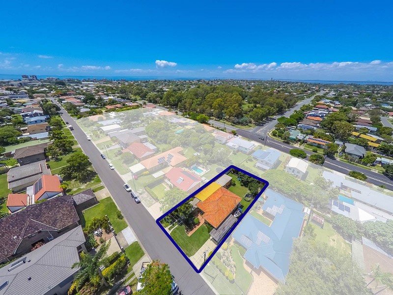 35 Hibiscus Avenue, Redcliffe QLD 4020