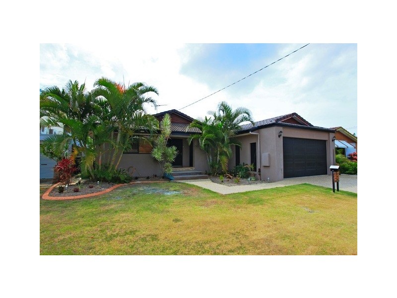 11 Waraba Street, Clontarf QLD 4019