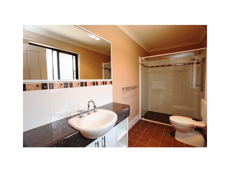 11 Waraba Street, Clontarf QLD 4019