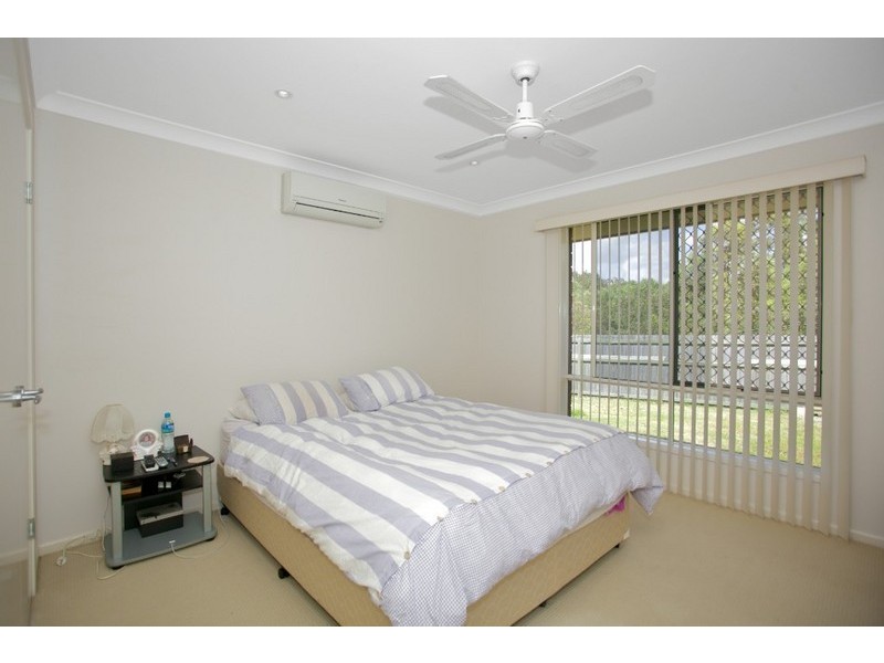 2/29 Lady Bowen Parade, Rothwell QLD 4022