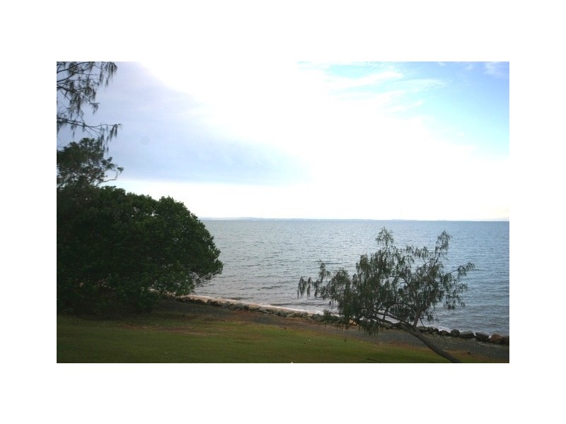 37 Arthur Street, Woody Point QLD 4019