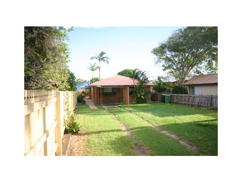 37 Arthur Street, Woody Point QLD 4019