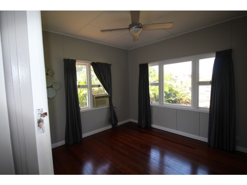 39 Westbrook Street, Woody Point QLD 4019