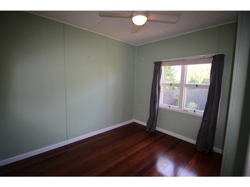 39 Westbrook Street, Woody Point QLD 4019