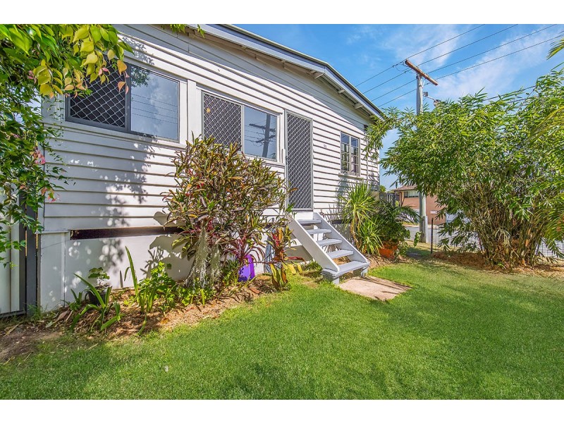 88 Oxley Avenue, Woody Point QLD 4019