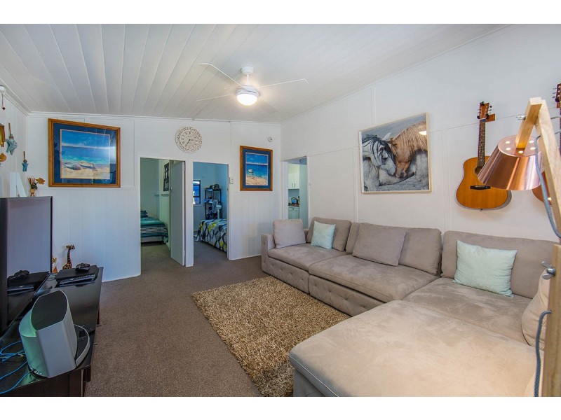 88 Oxley Avenue, Woody Point QLD 4019