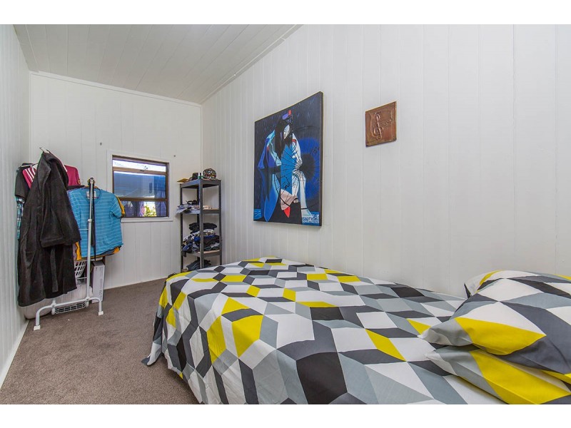 88 Oxley Avenue, Woody Point QLD 4019