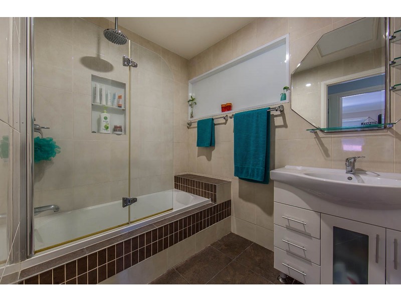 23 Lions Crescent, Kippa-ring QLD 4021
