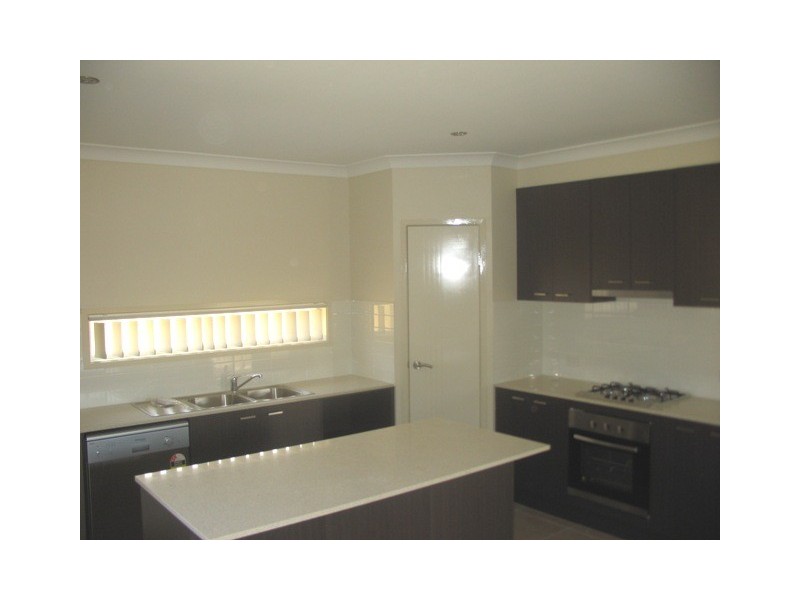63 Greene Street, Rothwell QLD 4022