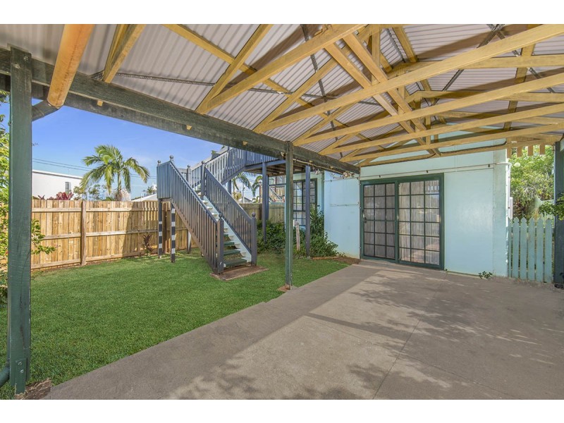 5 James Street, Scarborough QLD 4020