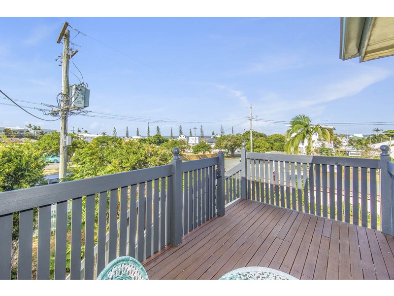 5 James Street, Scarborough QLD 4020